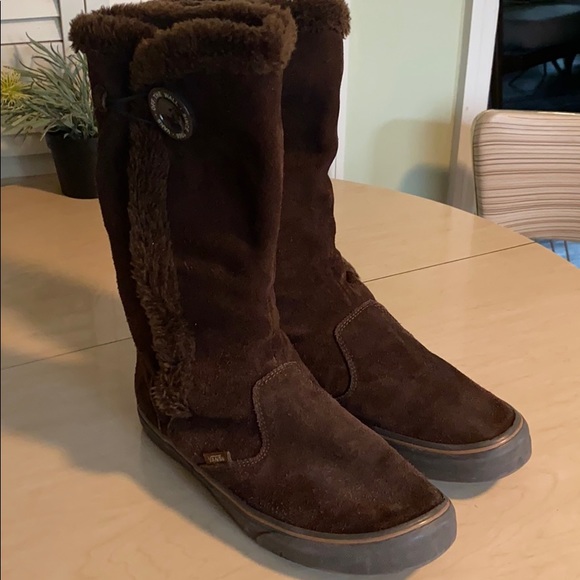 vans boots with fur